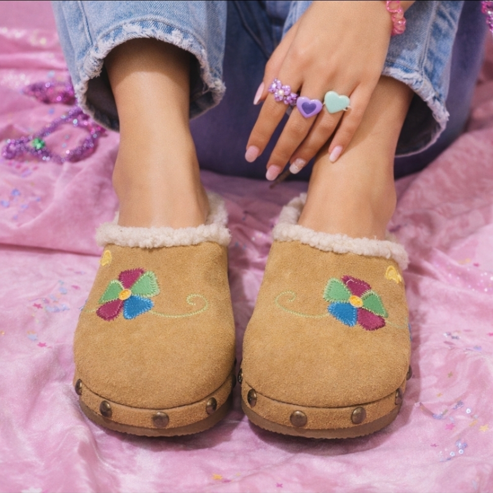 Y2K Vintage 90s Tommy Girl Tan Leather Clogs Mules Floral Embroidered 7/7.5/8